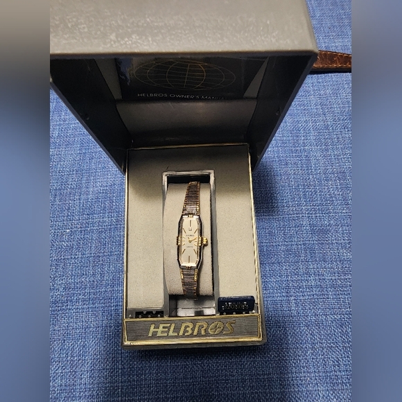 Vintage Helbros Women's Silver and Gold Quartz Watch With Diamond - Picture 2 of 10